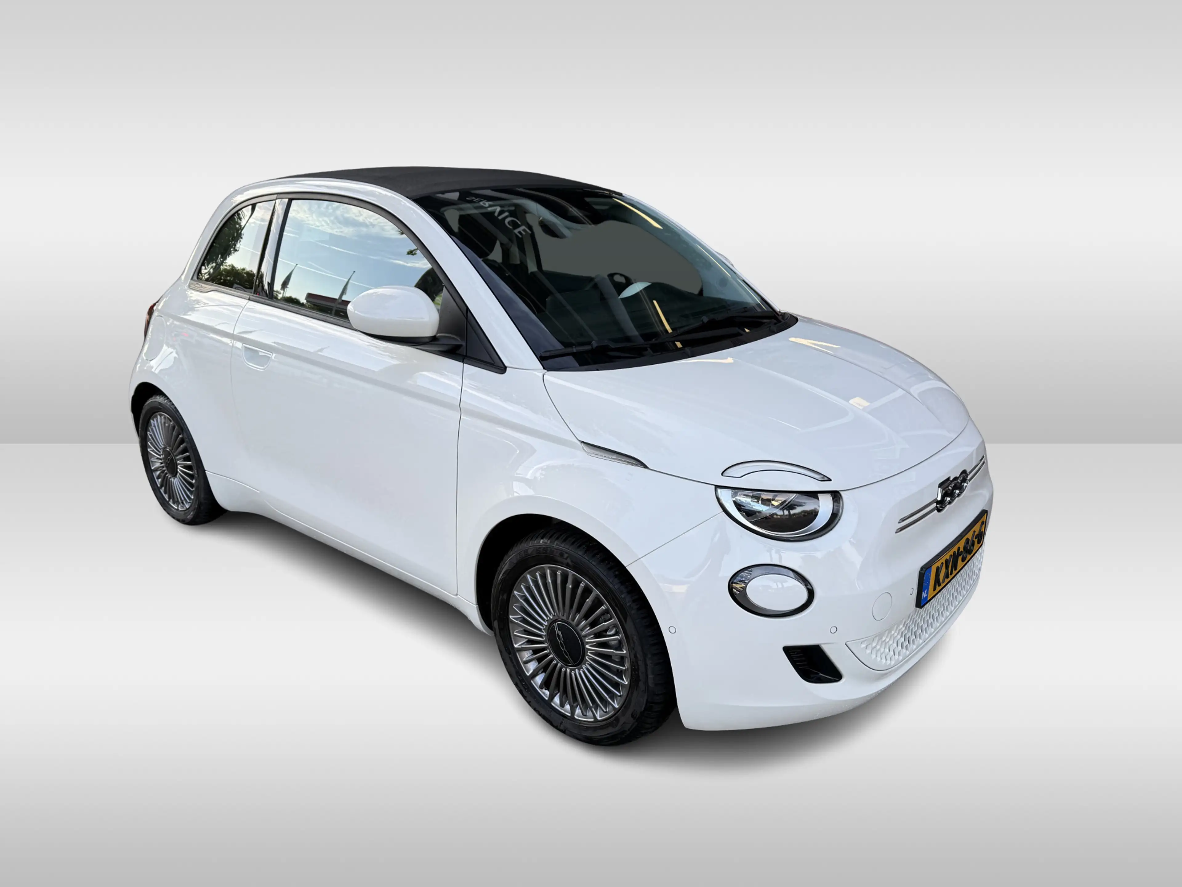 Fiat 500C Urban 42 kWh | SOH 98.43% | all season banden | st — photo 4