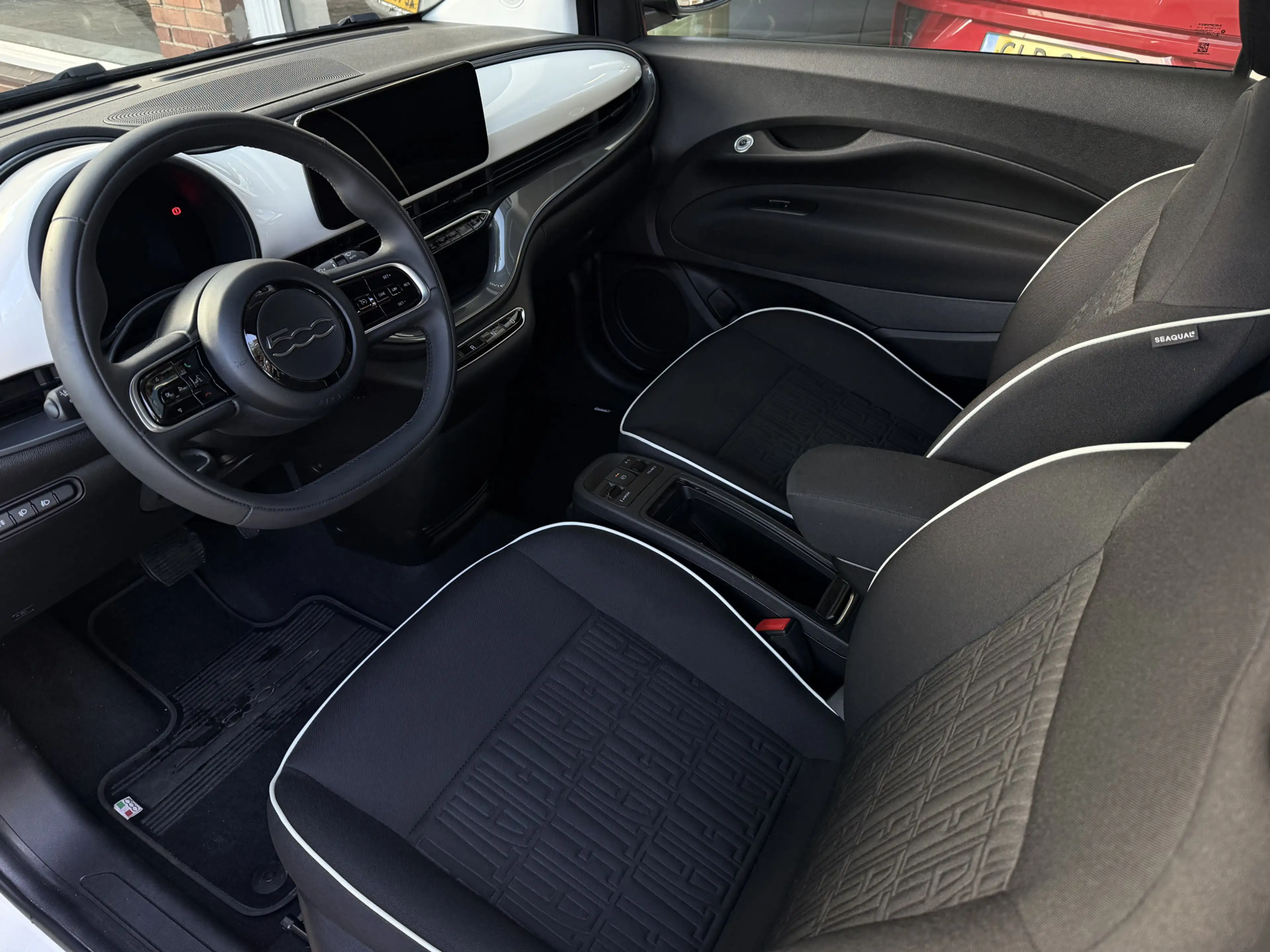 Fiat 500C Urban 42 kWh | SOH 98.43% | all season banden | st — photo 13