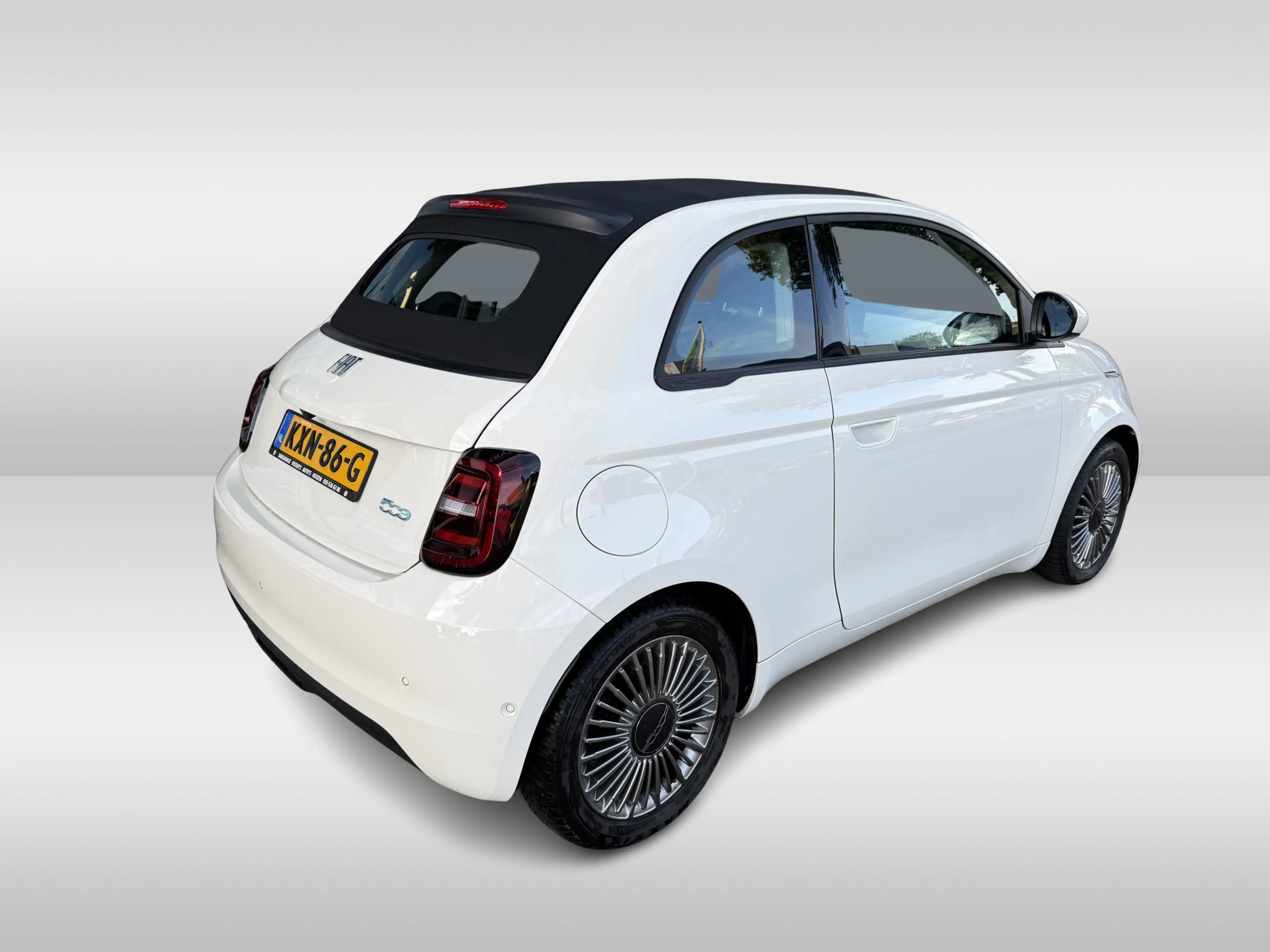 Fiat 500C Urban 42 kWh | SOH 98.43% | all season banden | st — photo 12