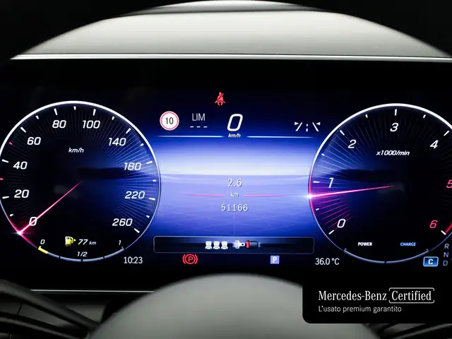 Mercedes-Benz GLC view 12
