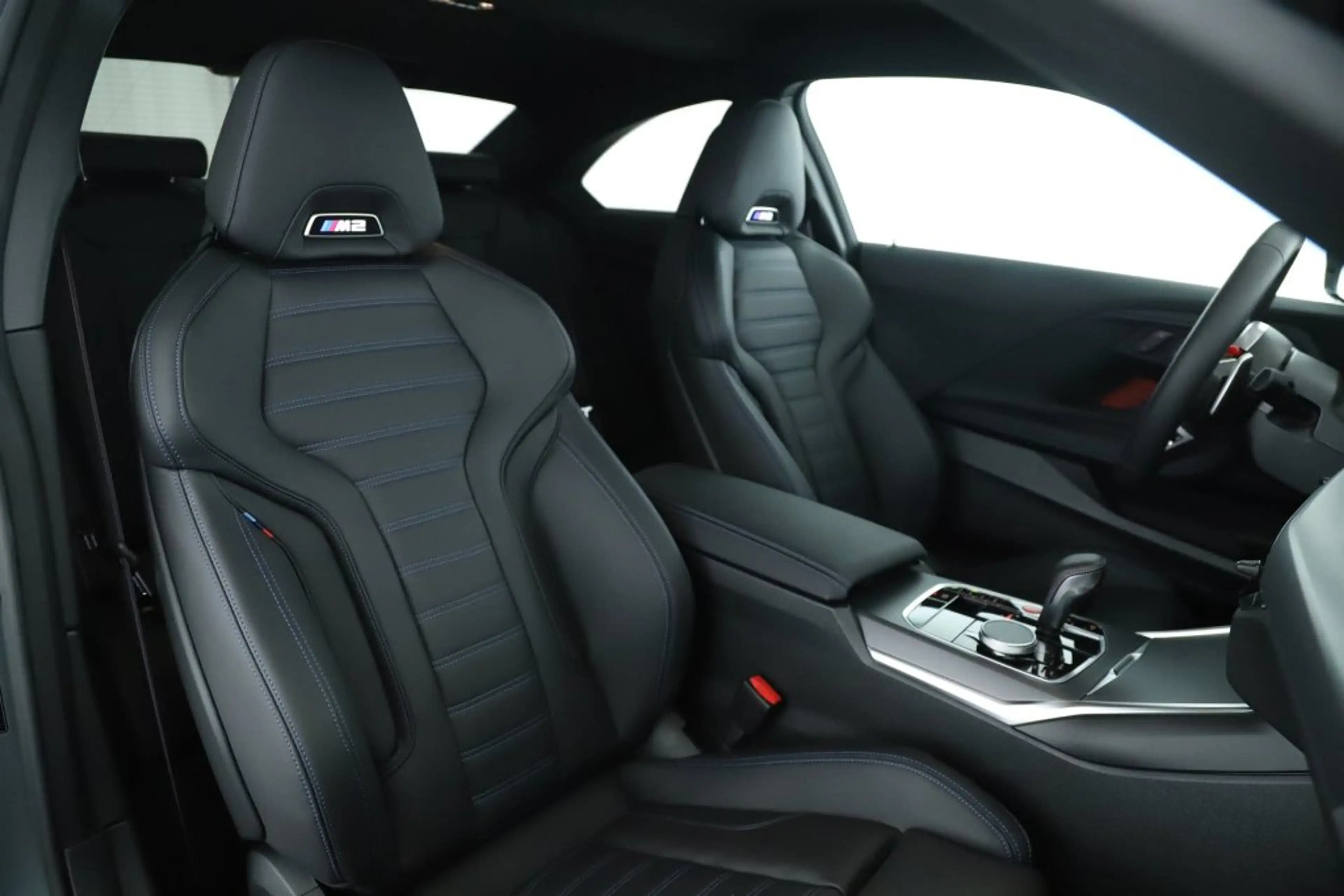 BMW M2 Coupe NUR 2.580KM 1.BESITZ — photo 13