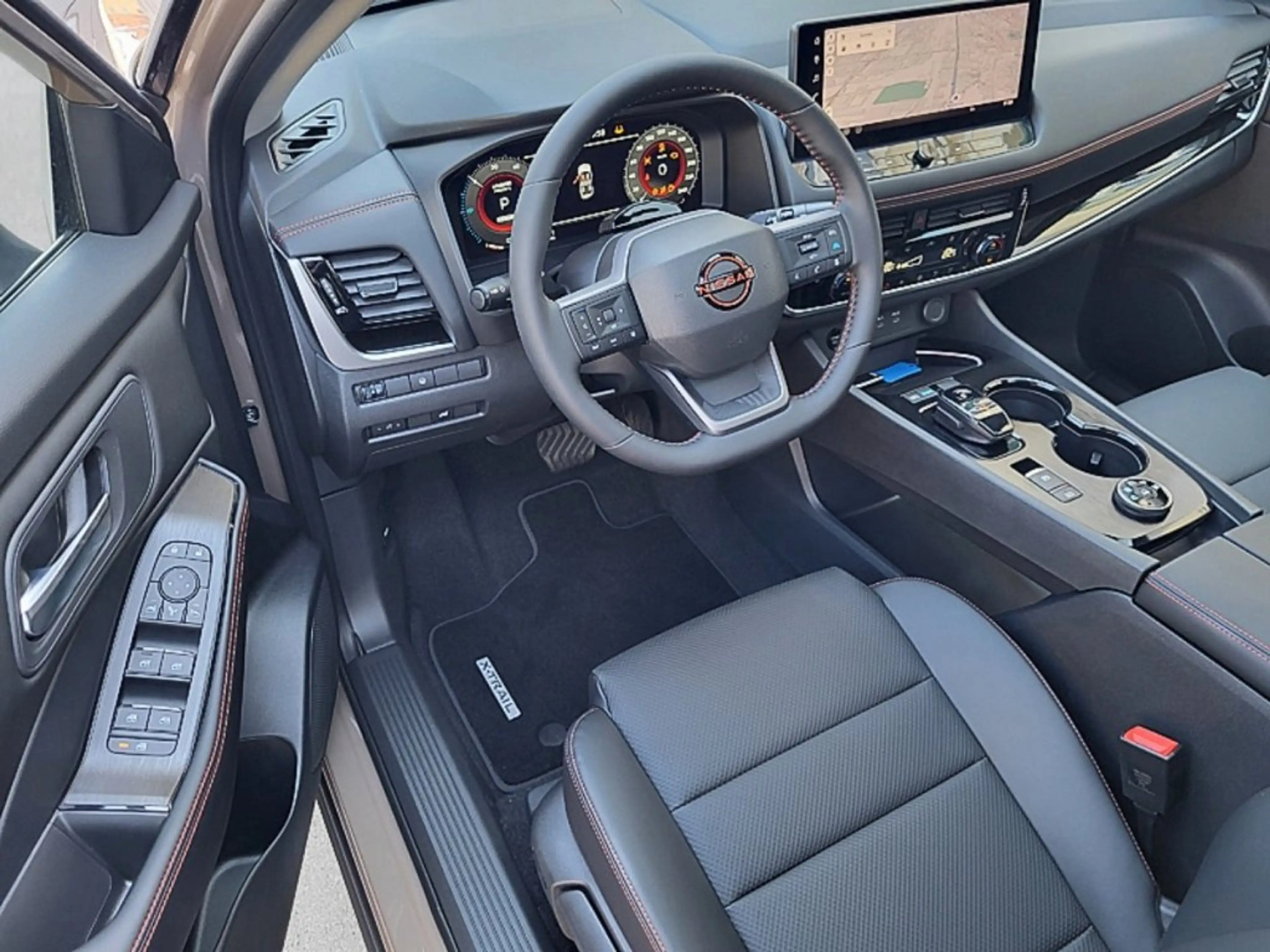 Nissan X-Trail e-POWER e-4ORCE N-Trek 4x4 — photo 9