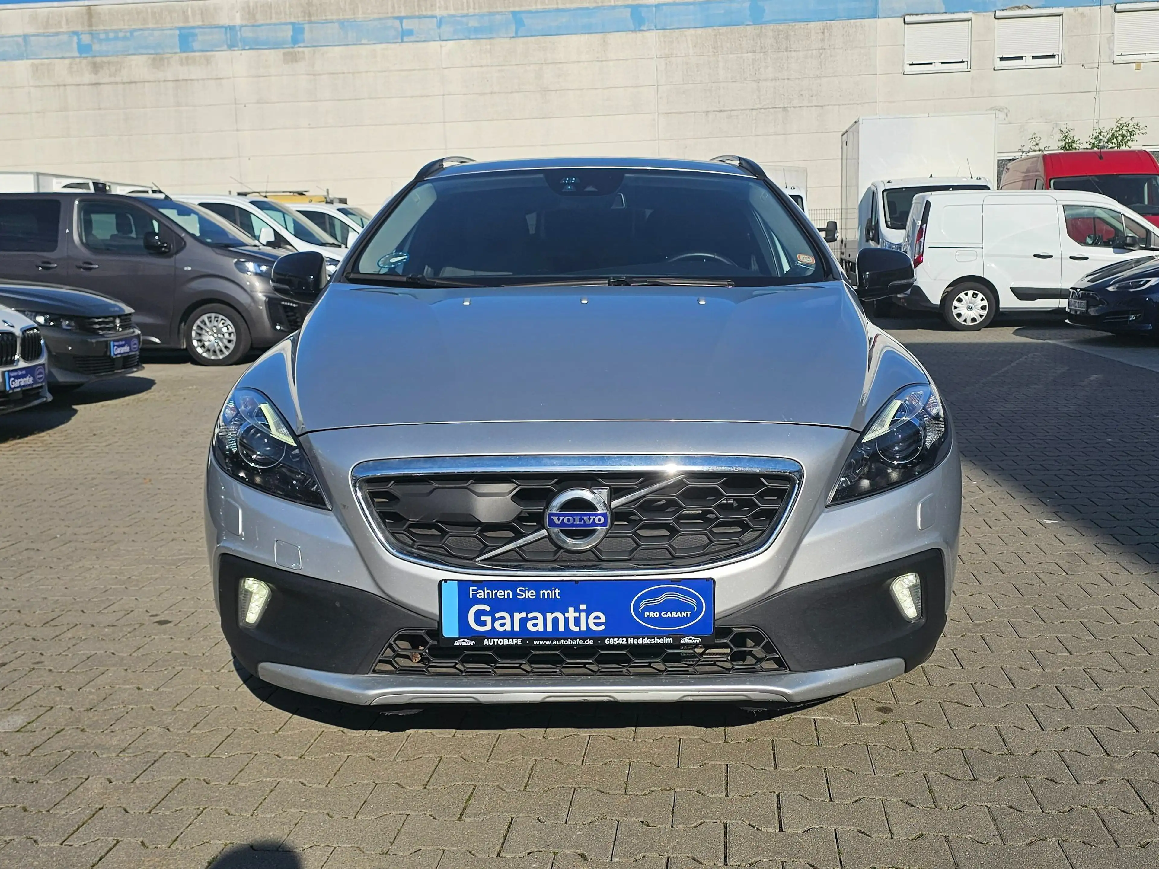 Volvo V40 Cross Country Momentum Navi*Spurhalteassistent*Schildererkennung — photo 2