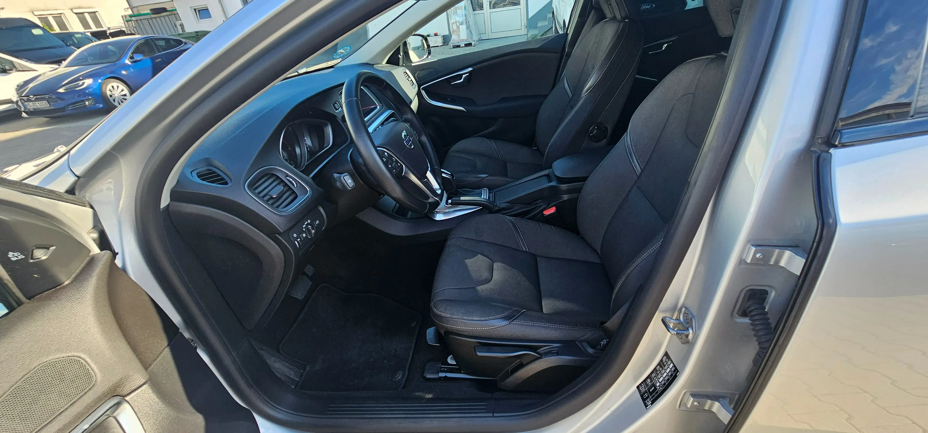 Volvo V40 Cross Country Momentum Navi*Spurhalteassistent*Schildererkennung — photo 15