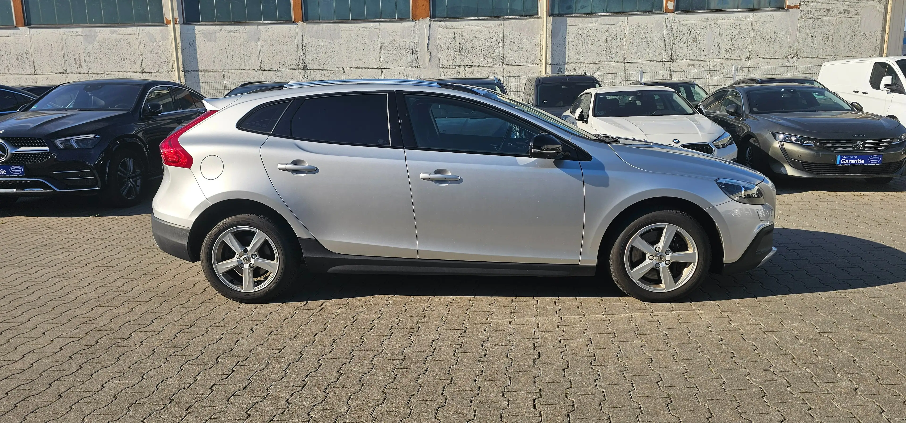 Volvo V40 Cross Country Momentum Navi*Spurhalteassistent*Schildererkennung — photo 7