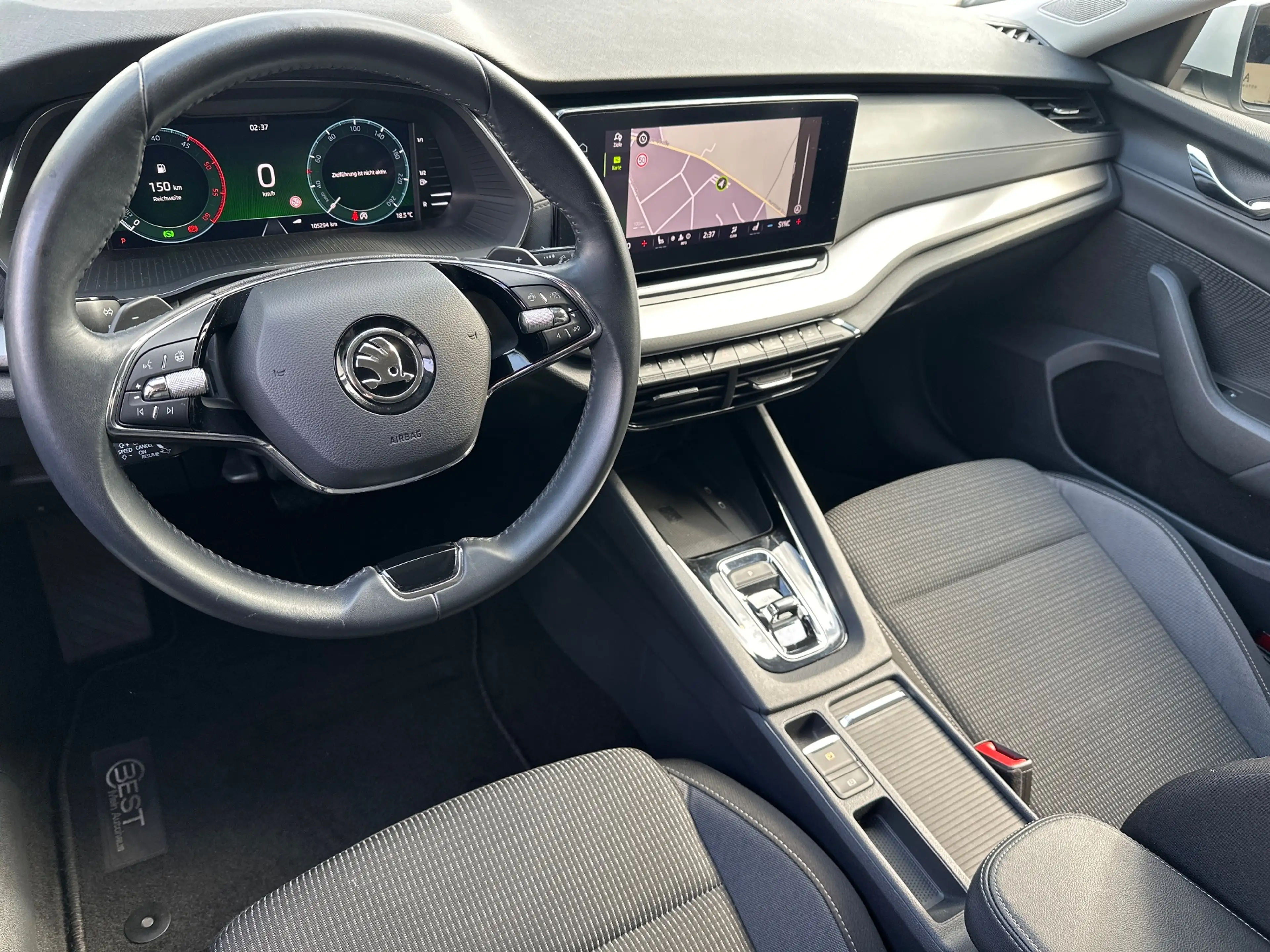 Skoda Octavia Combi 2.0 TDI DSG Ambition NAV+LED+ACC+KESSY+SHZ — photo 9