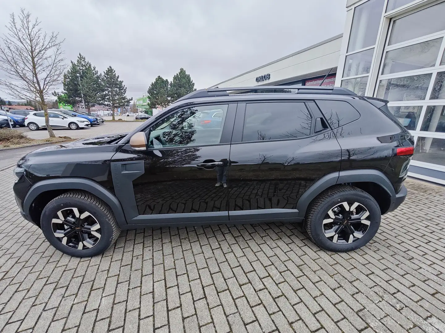 Dacia Duster Extreme TCe 130 4x4 Negro - 1