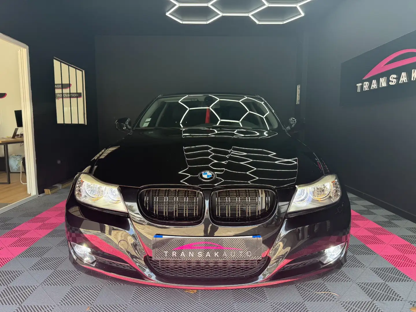 BMW Luxe A Noir - 2