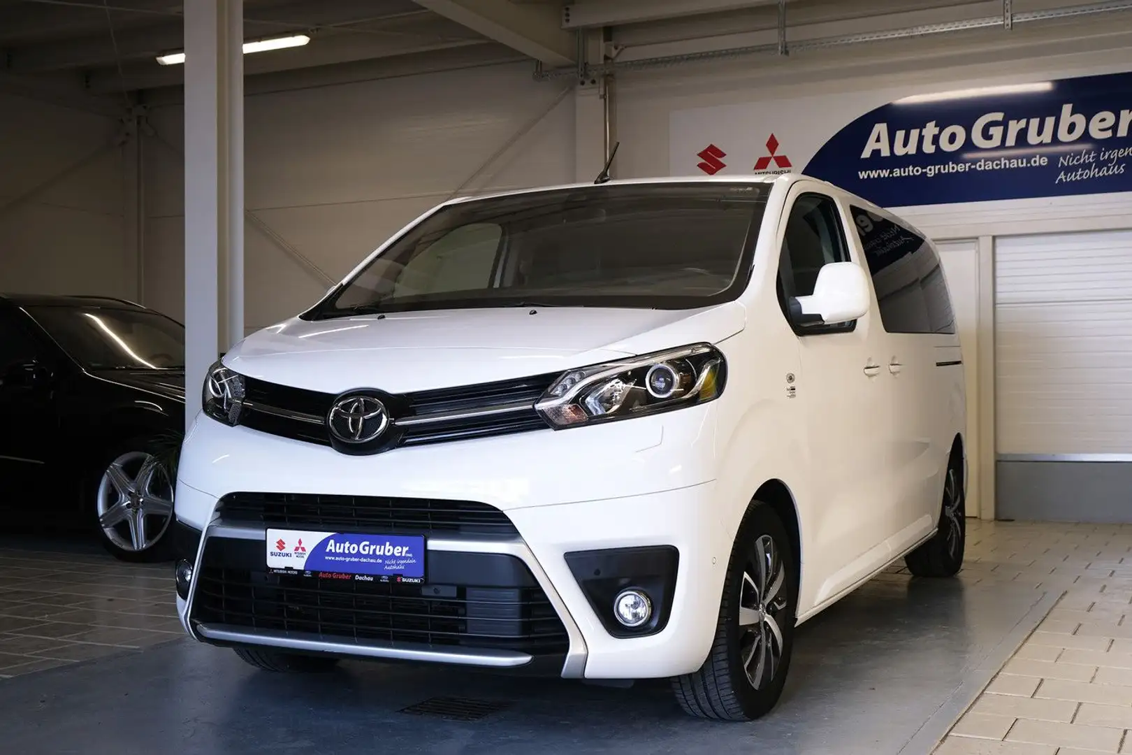 Toyota Proace Verso L1 Executive AHK*PANO*Kamera*Tempom Weiß - 2