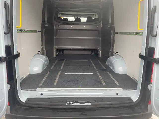 Volkswagen Crafter view 11