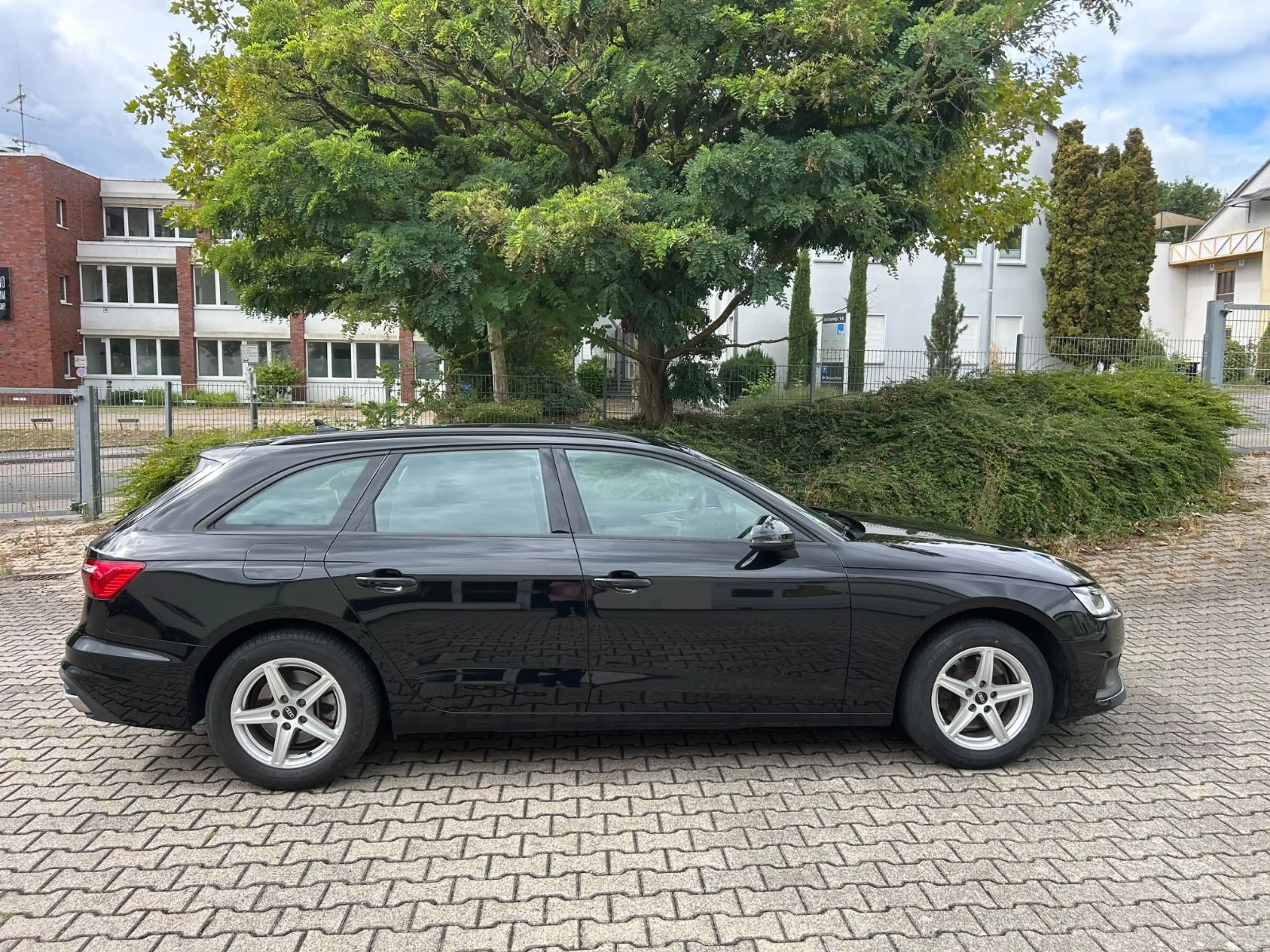 Audi A4 Avant 35 TFSI DSG — photo 7