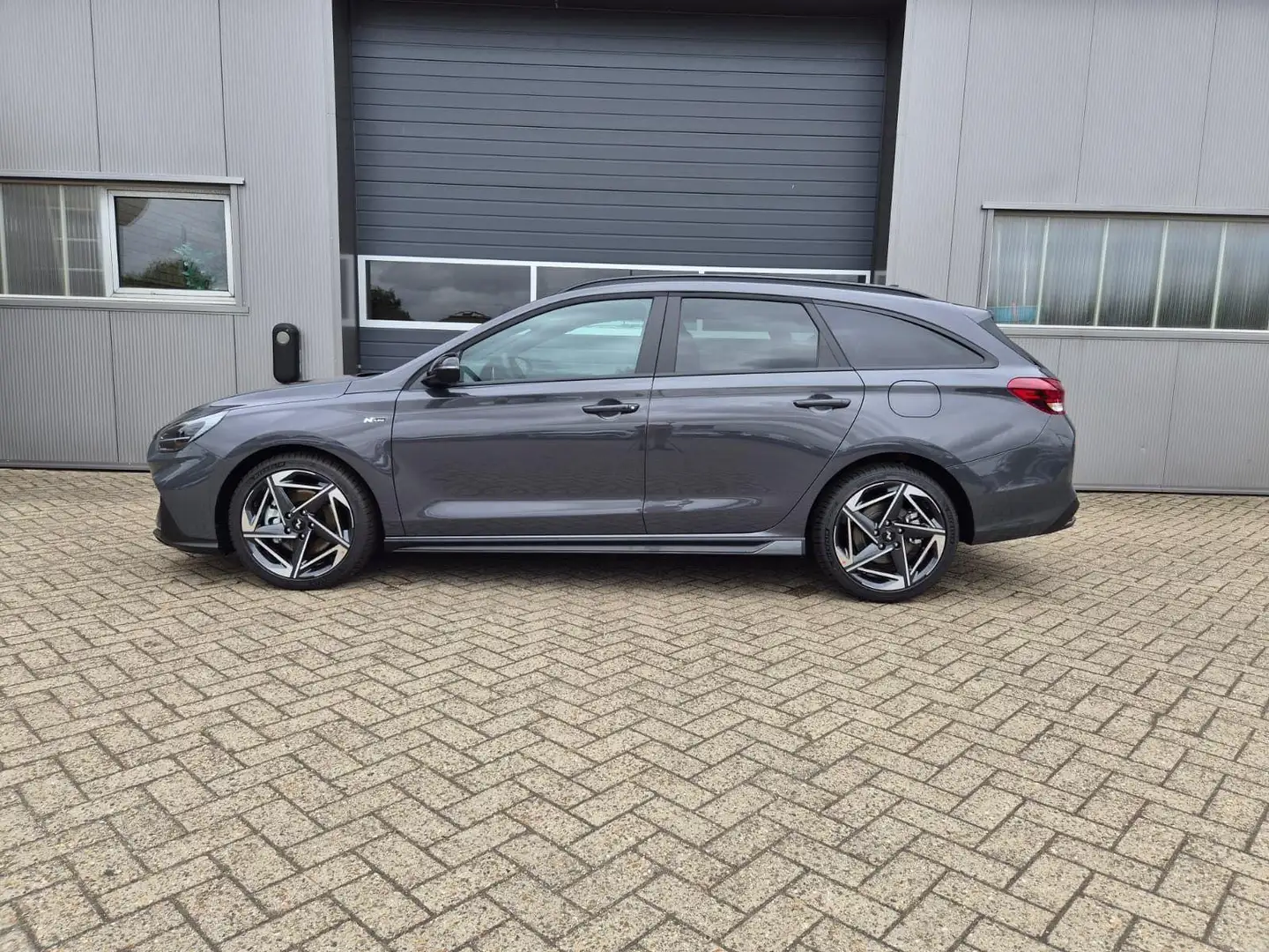 Hyundai i30 Kombi  1.6 T-GDI 150PS Automatik N-Line Sitzhei... Grau - 1