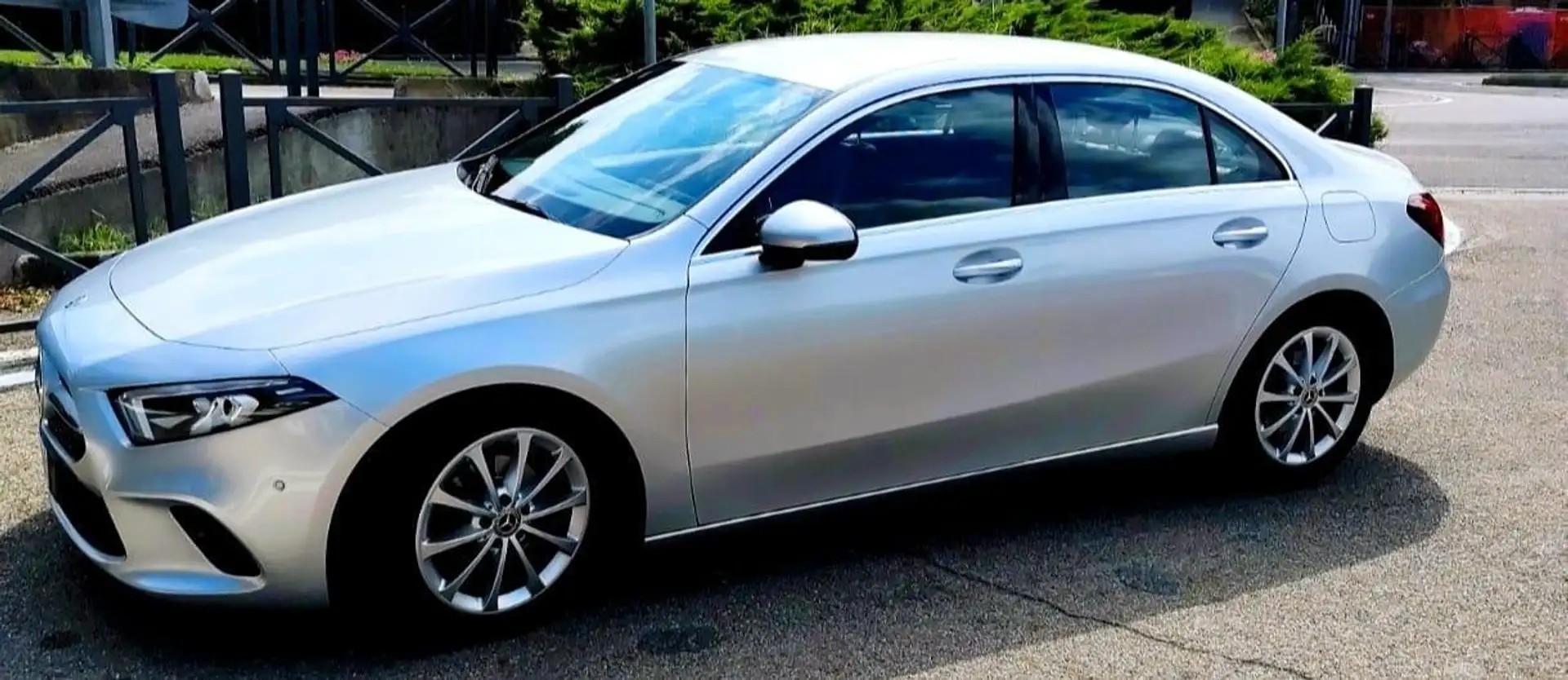 Mercedes-Benz A 180 SEDAN 180d AUTOMATIC BUSINESS EXTRA Argento - 1