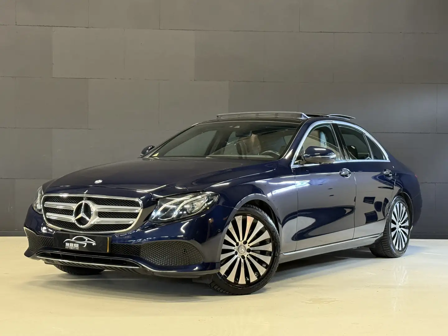 Mercedes-Benz E 350 e Lease Edition | Burmester | 360 Camera | Origine Blauw - 1