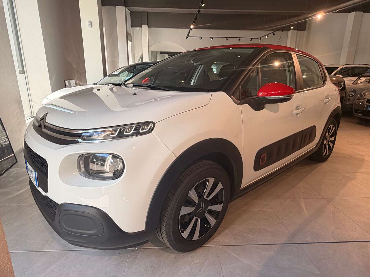 Citroen C3 C3 III 2017 1.2 puretech Shine 82cv