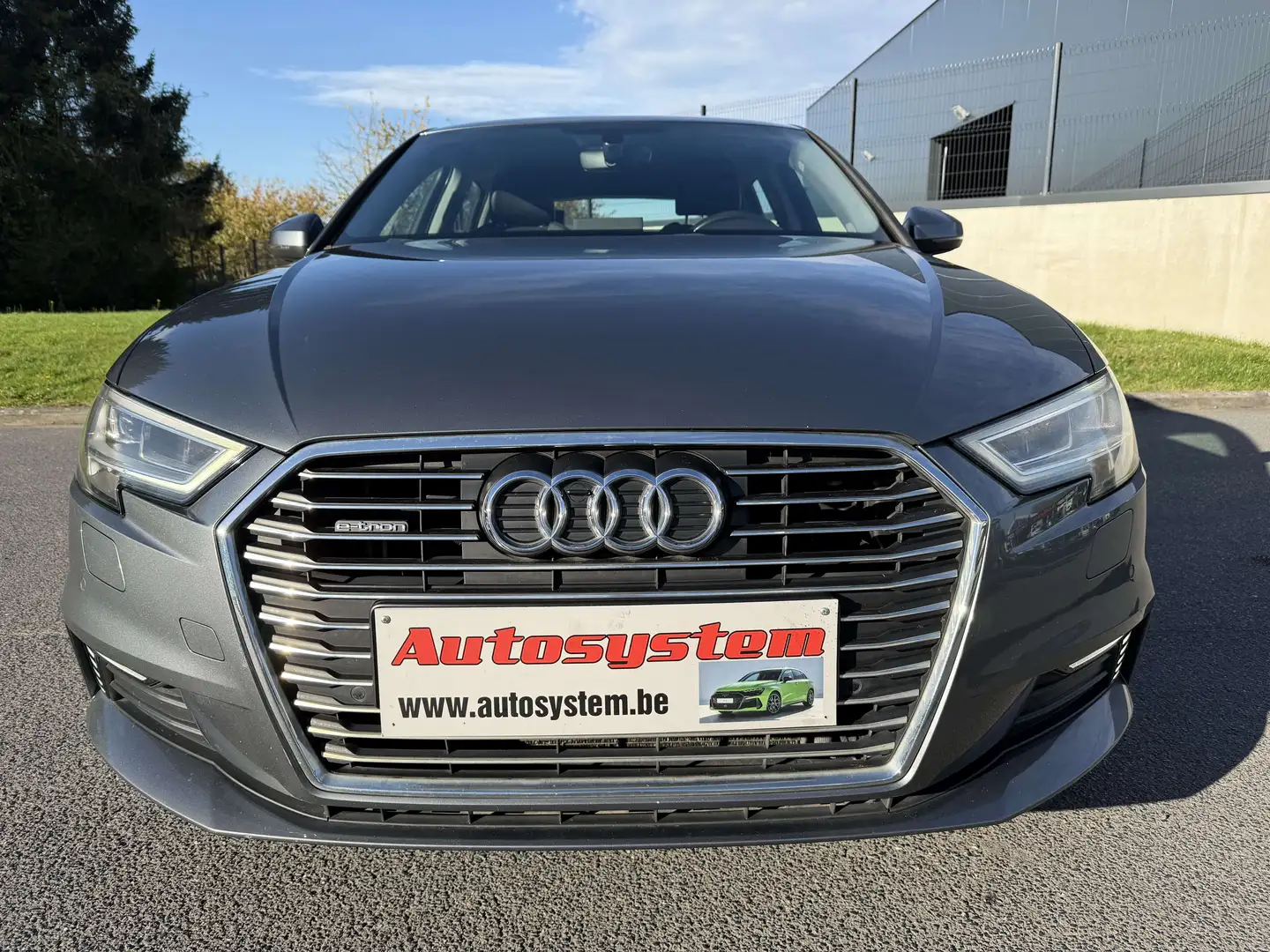 Audi A3 A3 Sportback e-tron 1.4 TFSI PHEV S tronic*Carpass Grau - 2