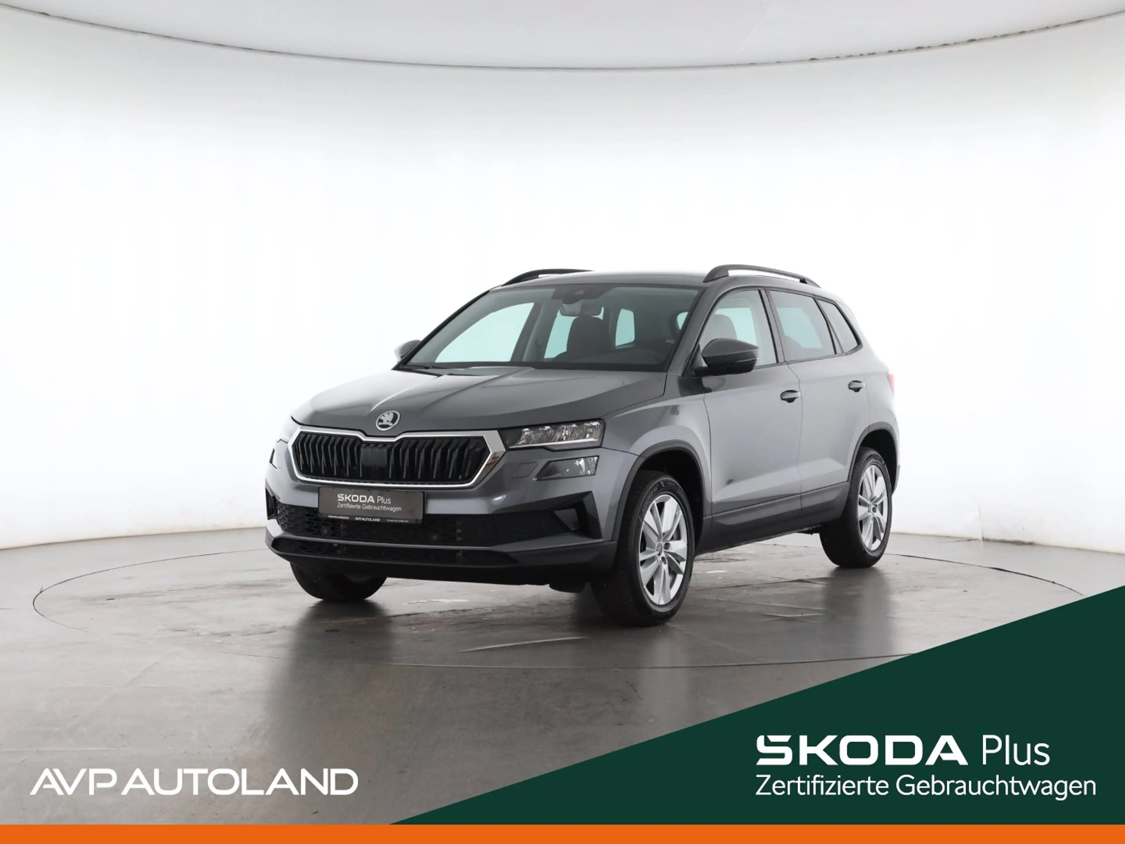 Skoda Karoq 1.5 TSI DSG SELECTION | NAVI | LED | AHK |