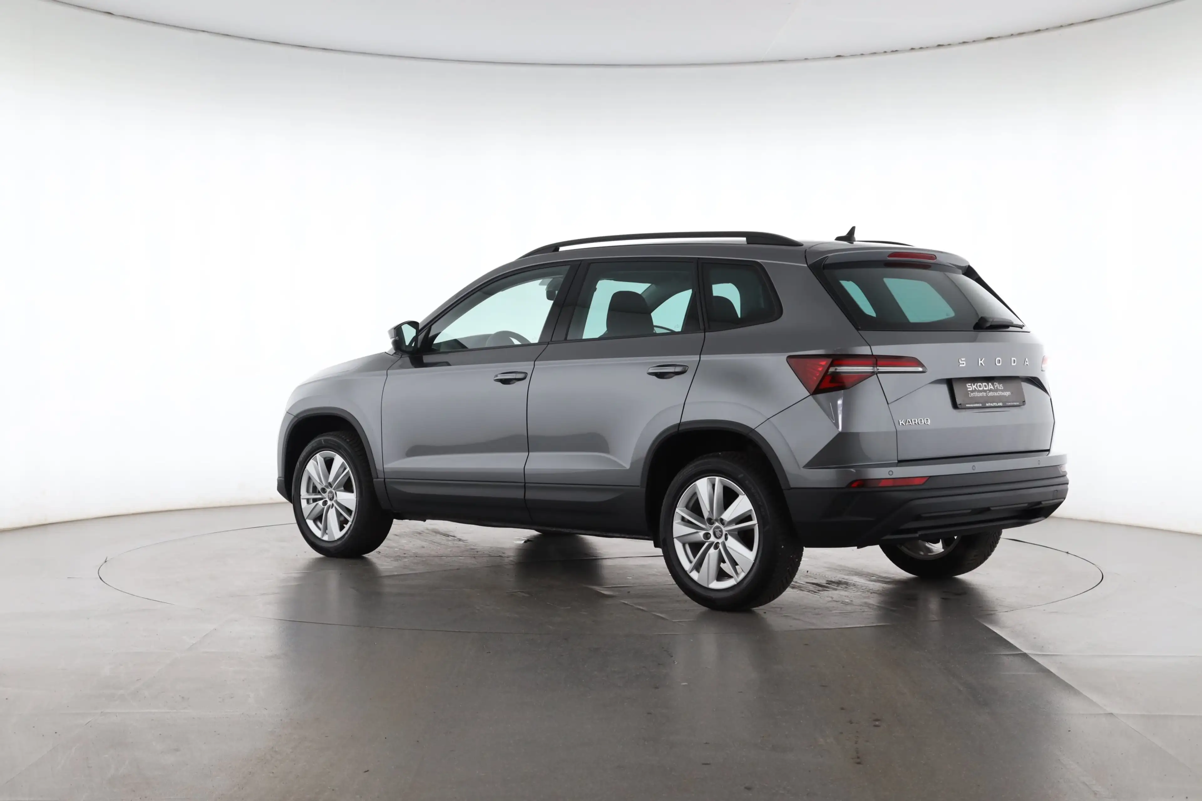 Skoda Karoq 1.5 TSI DSG SELECTION | NAVI | LED | AHK | — photo 4