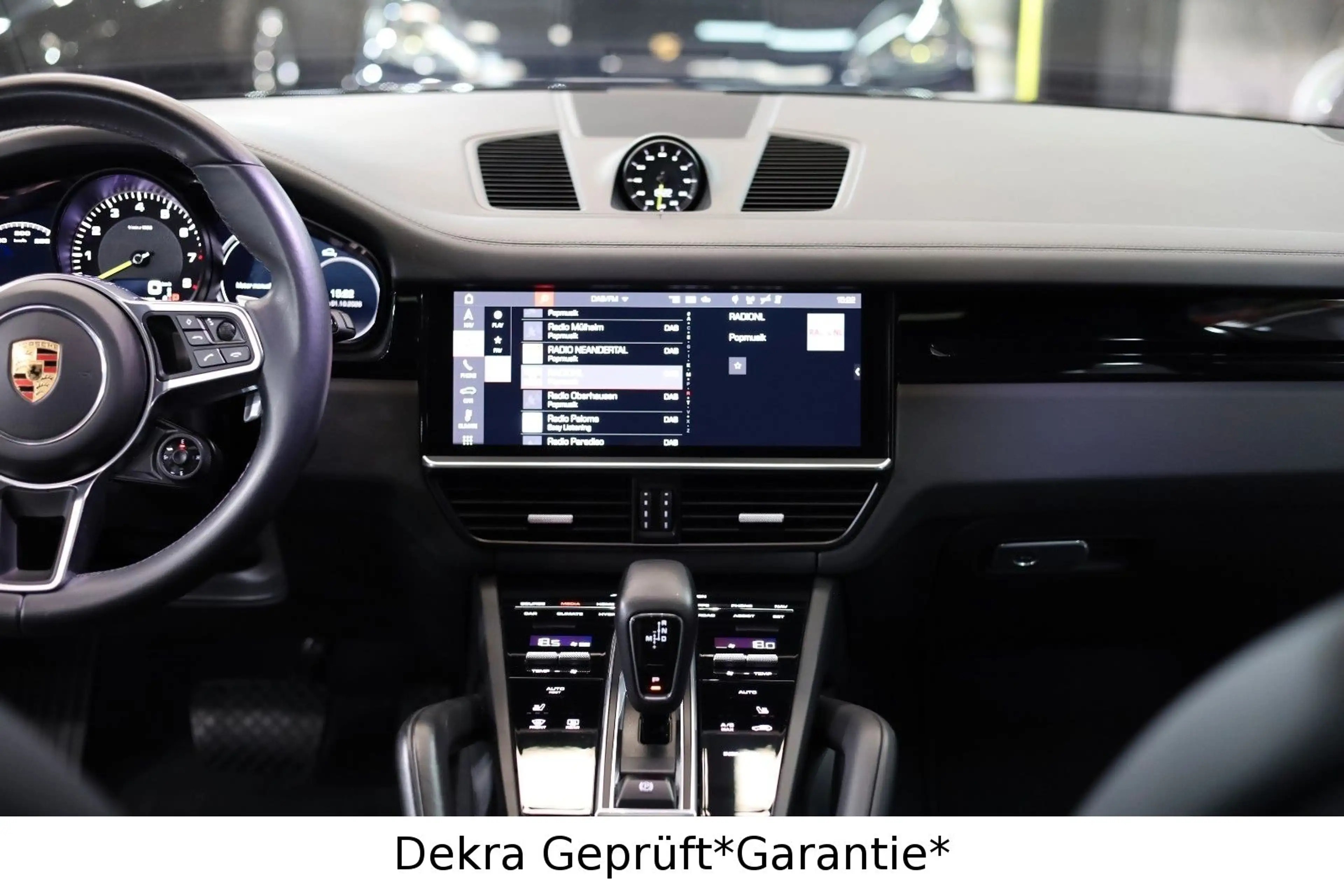 Porsche Cayenne E-Hybrid*Matrix*AHK*Pano*360° — photo 6