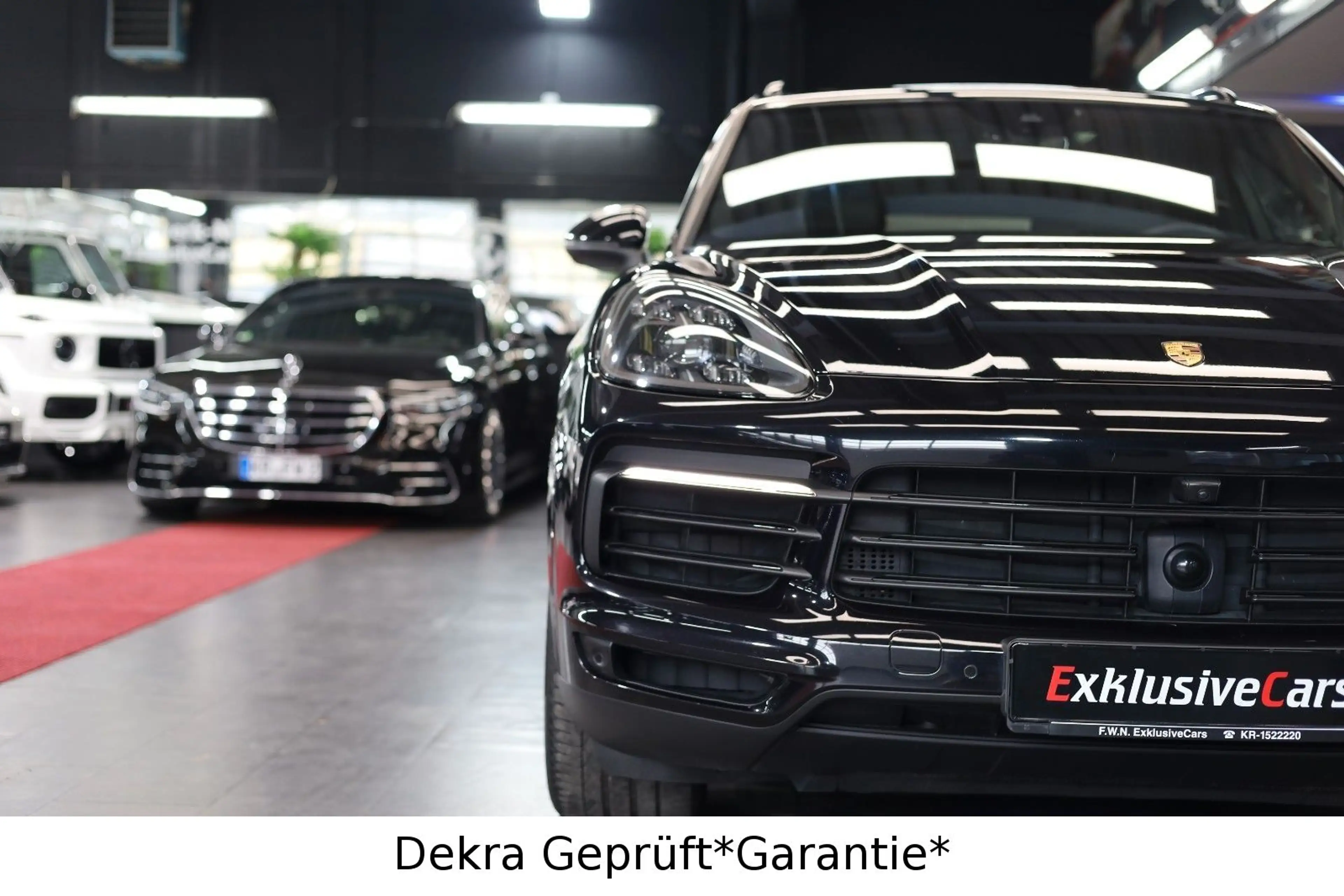 Porsche Cayenne E-Hybrid*Matrix*AHK*Pano*360° — photo 13