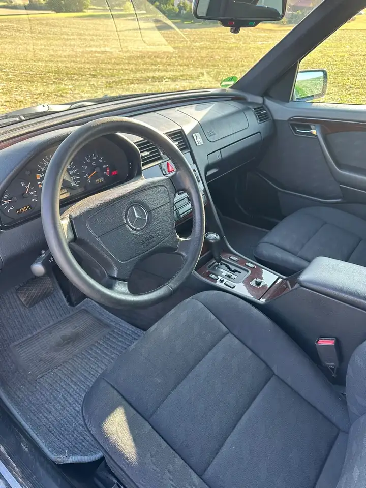 Mercedes-Benz C 180 Elegance, foto 7