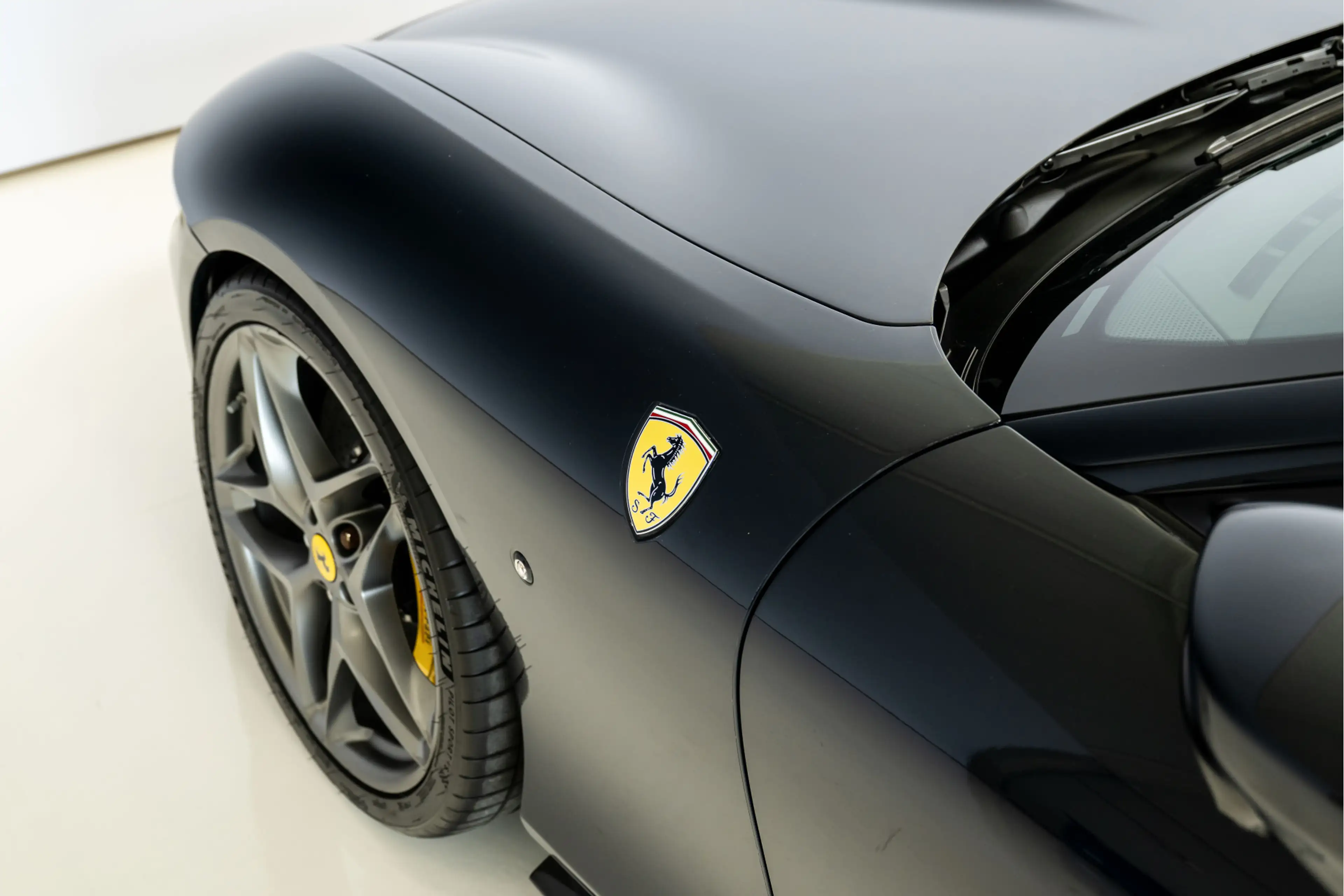 Ferrari Roma 3.9 V8 Blue Pozzi, Side display, Carbon, Adas, JBL — photo 13