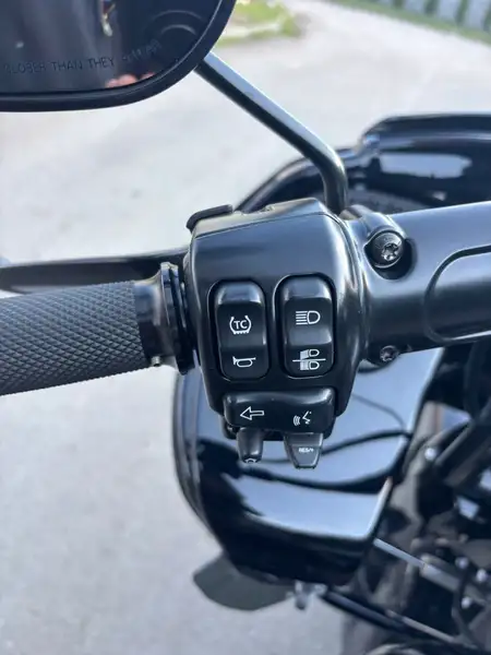 Harley-Davidson Road Glide - foto 8