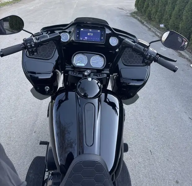 Harley-Davidson Road Glide - foto 3