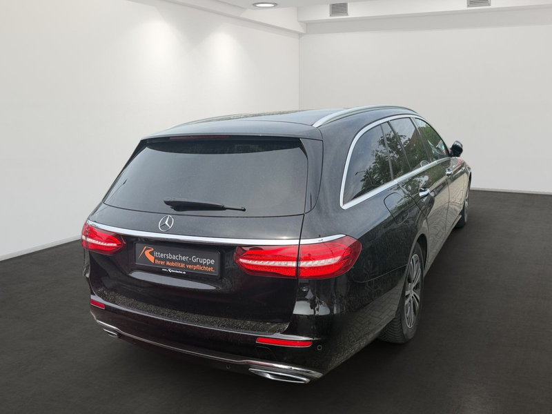 Mercedes-Benz E 200 Navi 360° Kamera Park-Assistent Keyless GO — photo 4