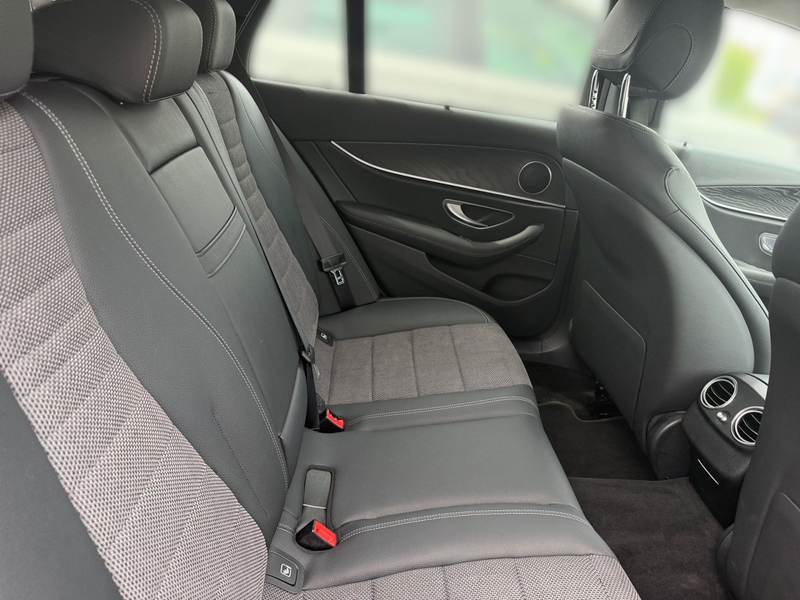 Mercedes-Benz E 200 Navi 360° Kamera Park-Assistent Keyless GO — photo 13