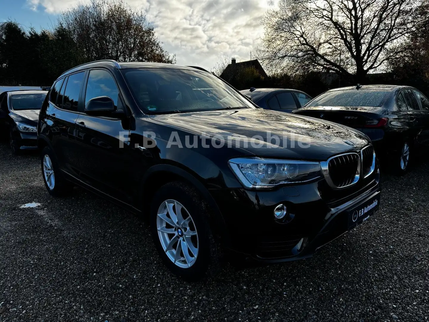 BMW X3 sDrive18d/AHK/NAVI/HEAD-UP/RFK/LED/UVM.. Schwarz - 1
