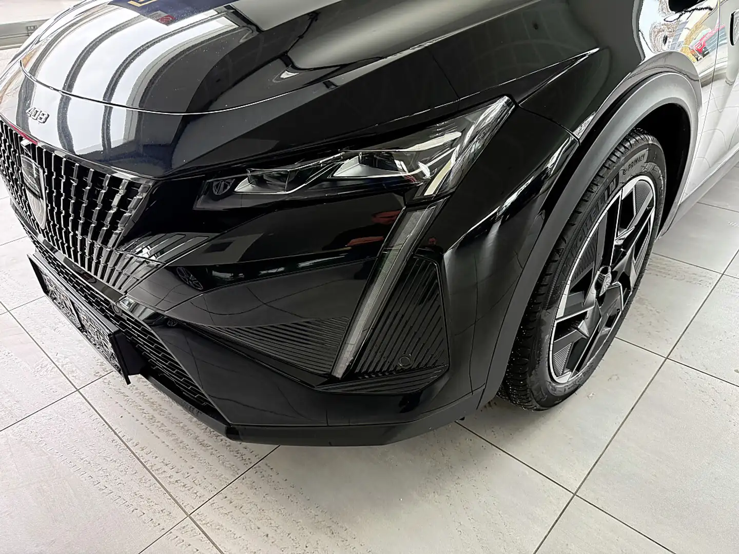 Peugeot 408 Hybrid 145 e-DCS6 GT Schwarz - 2