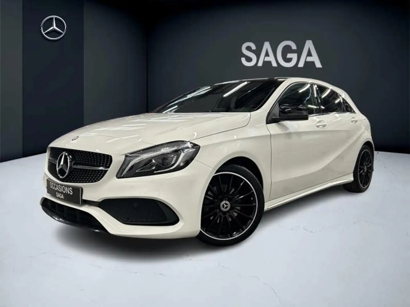 Mercedes-Benz A 180 AMG Pack Night Pano Blanc - 1