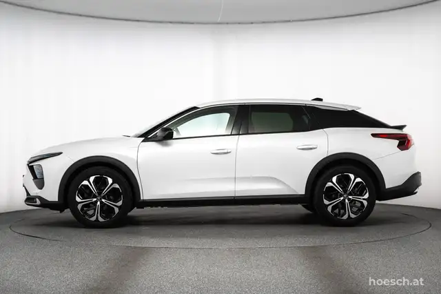 Citroen C5 X view 4