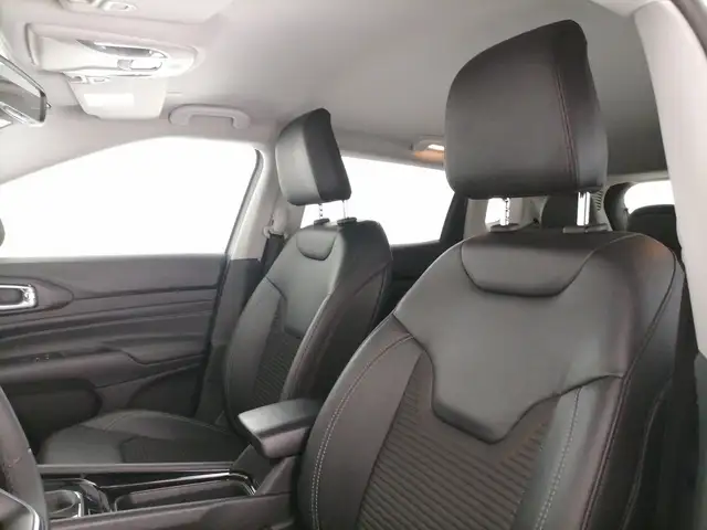 Jeep Compass view 12