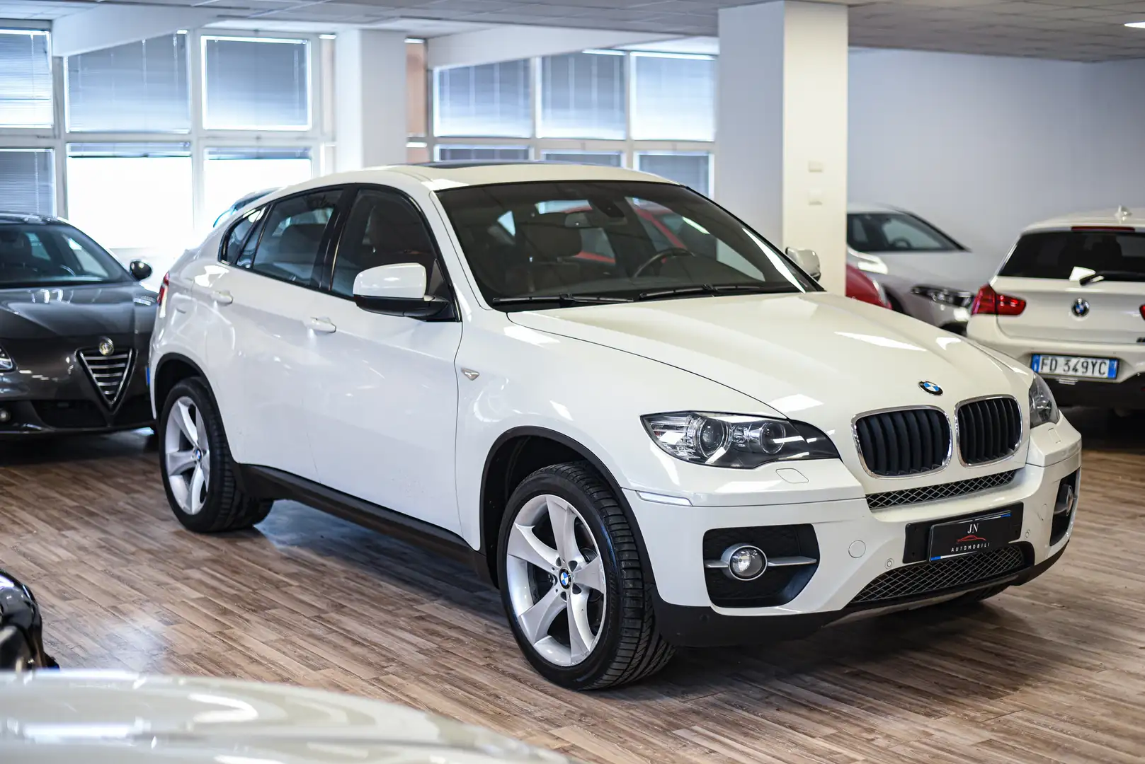 BMW X6 xdrive30d Attiva auto 8m E5 Blanc - 1