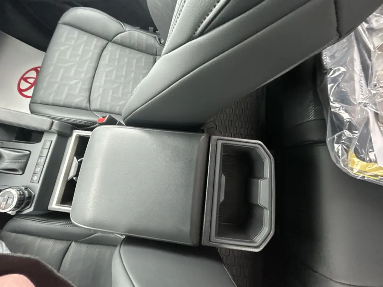 Toyota Tacoma снимка Toyota Tacoma