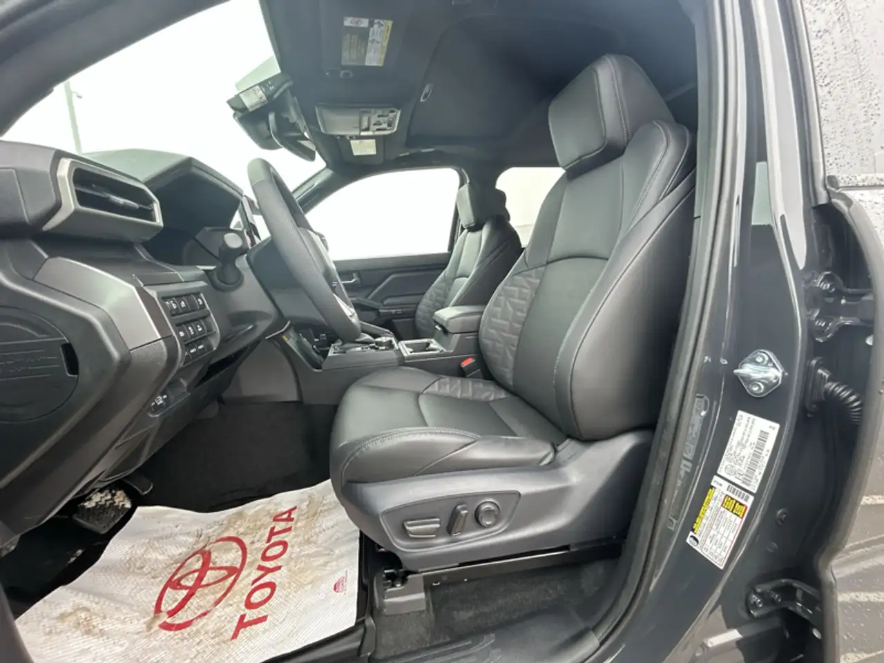Toyota Tacoma снимка Toyota Tacoma