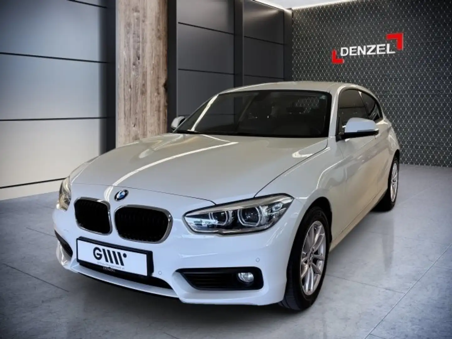 BMW 118 d xDrive Advantag Blanc - 2