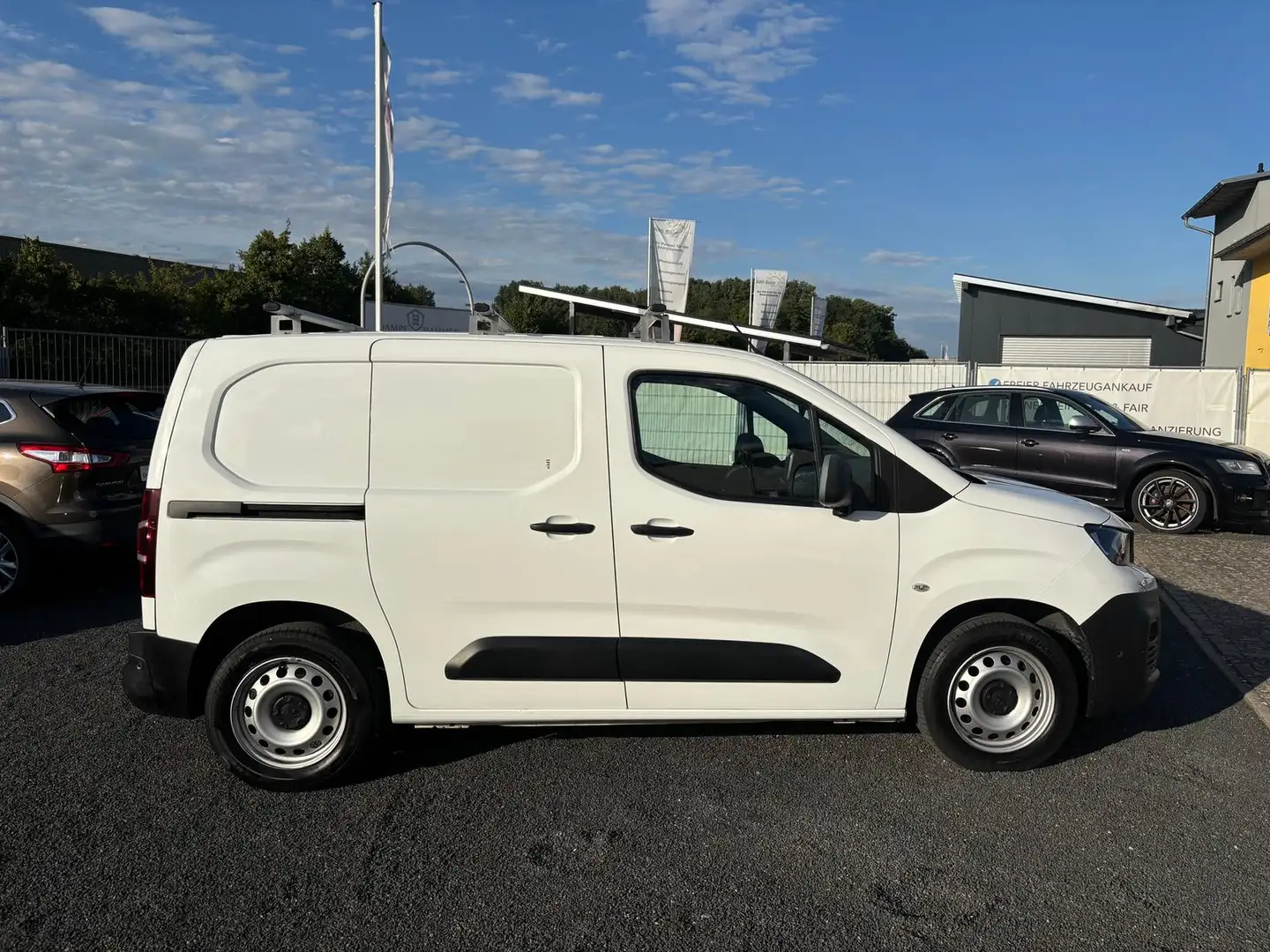 Peugeot Partner Premium L1 Automatik Navi Kamera Sortimo Blanco - 2