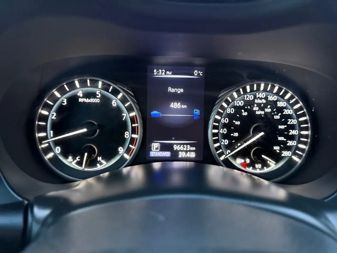 Infiniti Q50 снимка Infiniti Q50