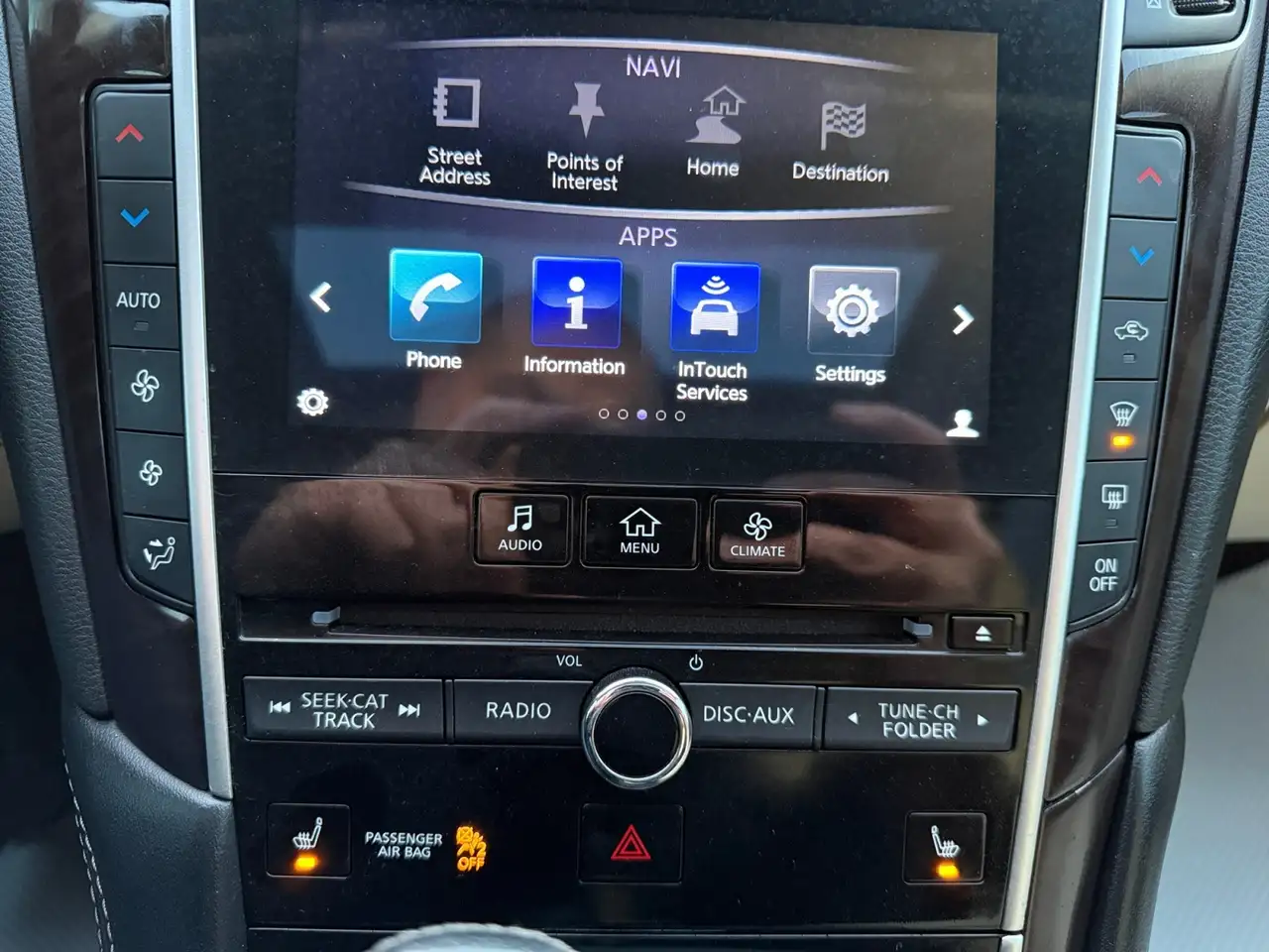 Infiniti Q50 снимка Infiniti Q50