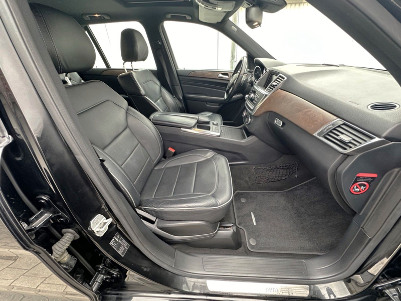Mercedes-Benz ML 350 *AMG*AHK*XENON*SSD*1 HAND* — photo 5