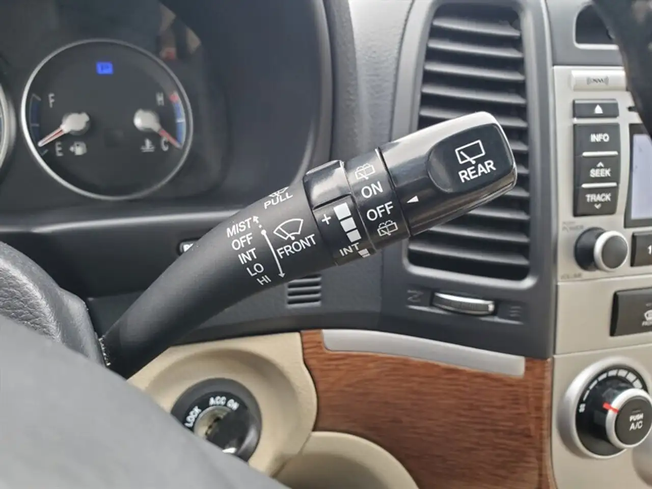 Hyundai SANTA FE снимка Hyundai SANTA FE