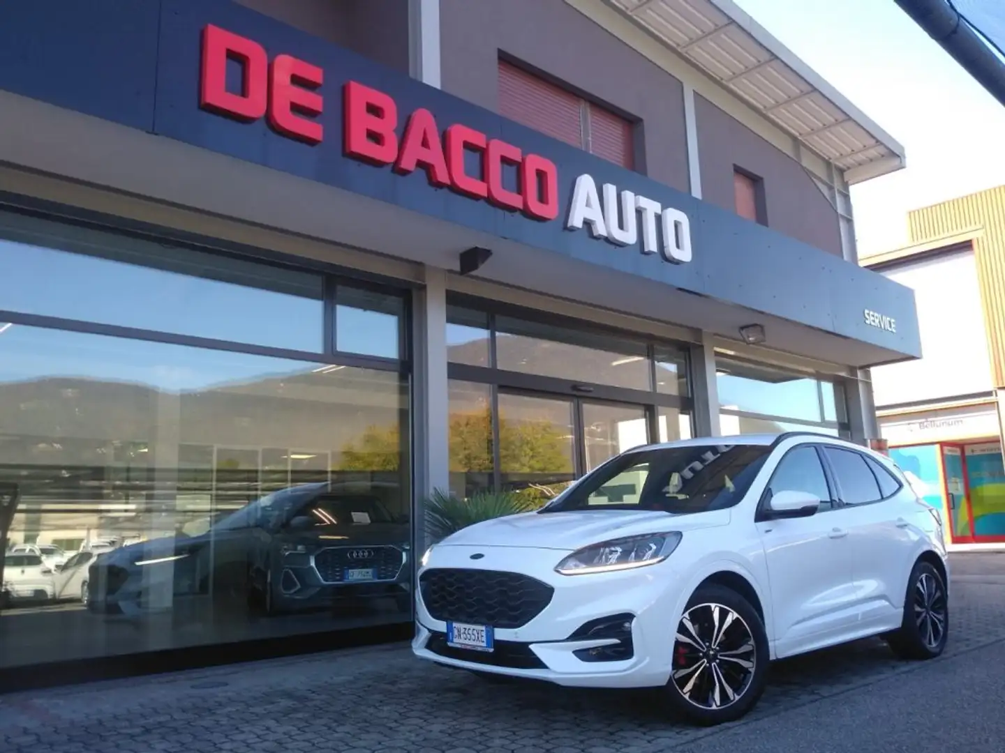 Ford Kuga 2.5 Full Hybrid 190 CV CVT 2WD ST-Line Bianco - 1