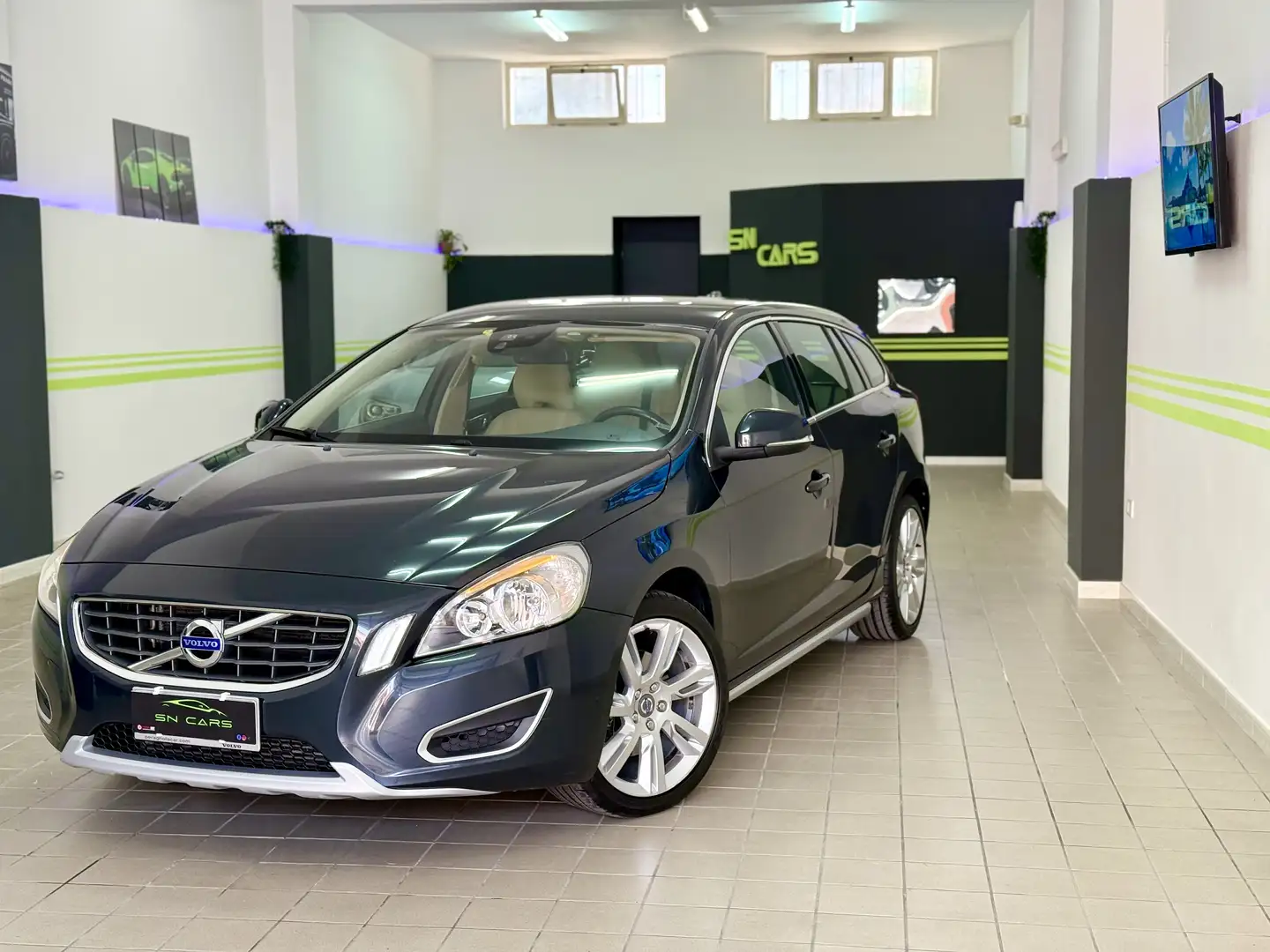 Volvo V60 2.0 d3 Summum Blu/Azzurro - 1