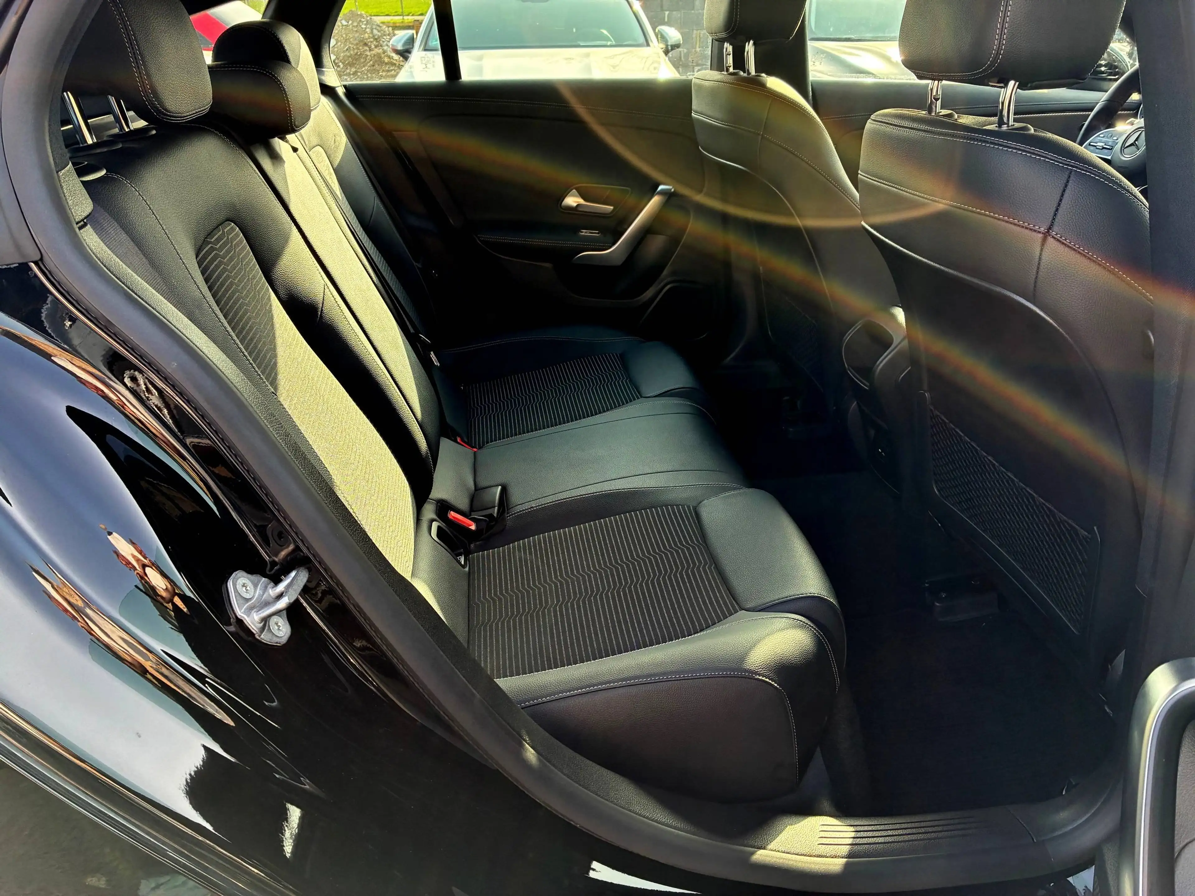 Mercedes-Benz CLA 200 Progressive// Kamera// Sitzheizung// LED — photo 13