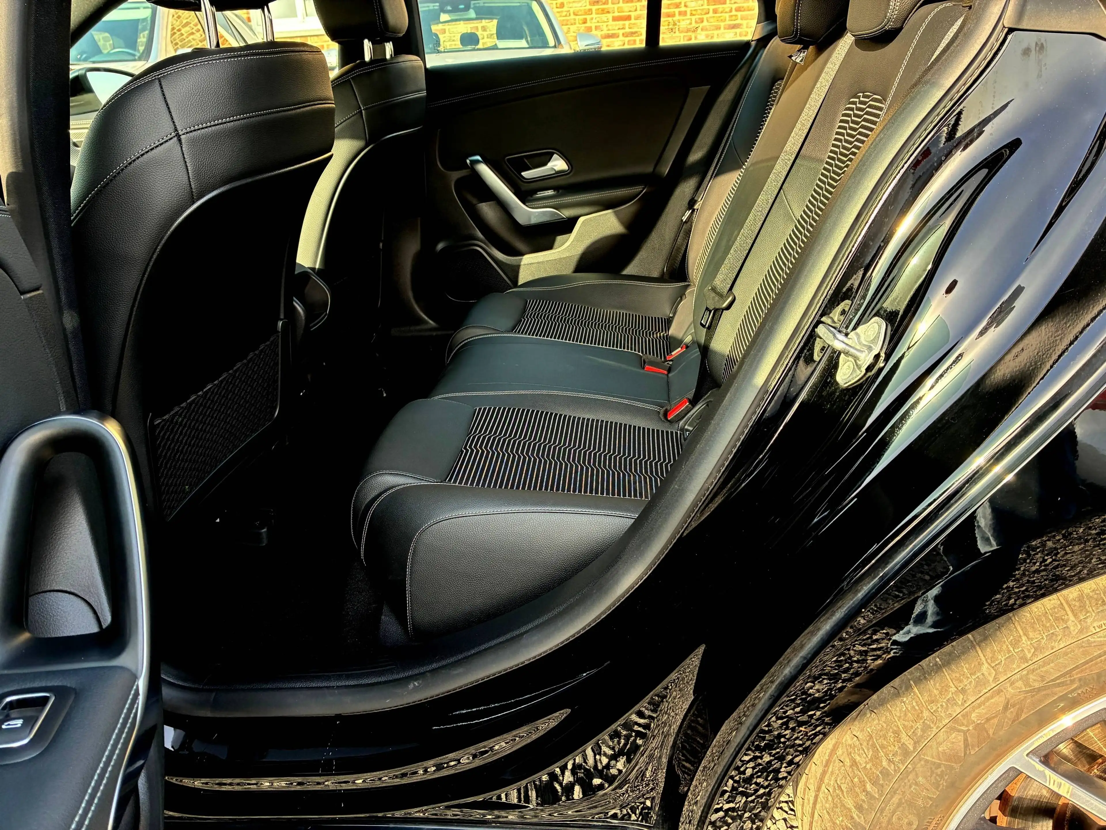 Mercedes-Benz CLA 200 Progressive// Kamera// Sitzheizung// LED — photo 12
