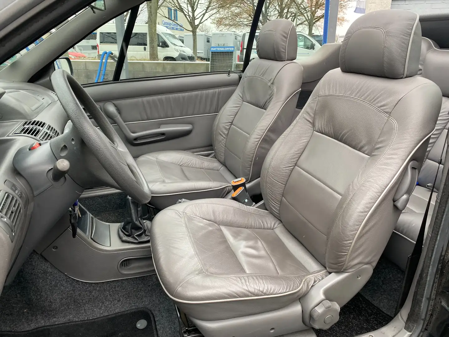 Fiat Punto 1,2  16V ELX Cabrio Noir - 2