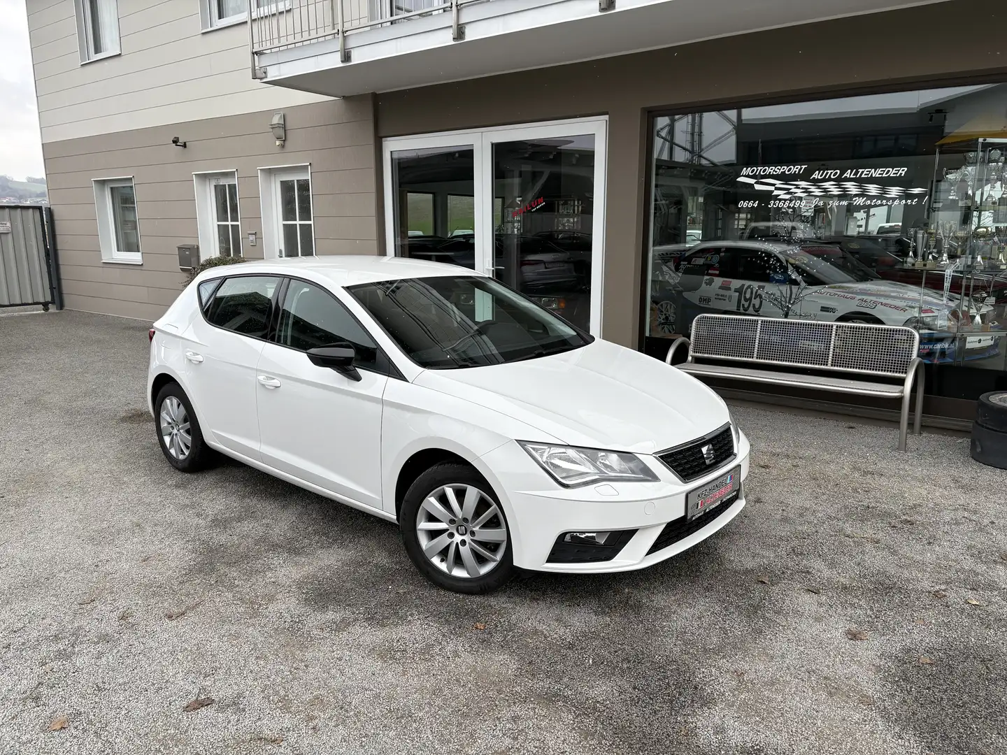 SEAT Leon Reference 1,0 TSI *SITZH*TEMP*BT*MFL*TOP* Weiß - 1